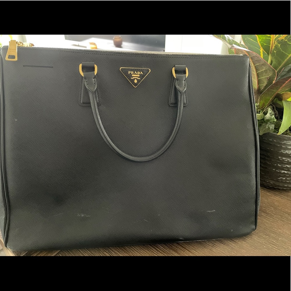 Pravda Saffiano Lux Large bag 2019